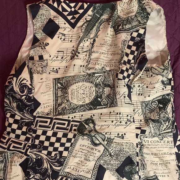 Musical Vest - Picture 2 of 2